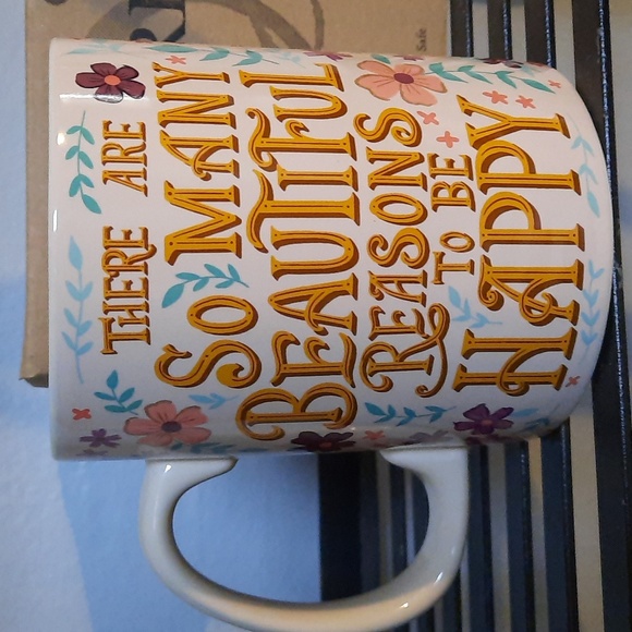Coffee Mug Cup Tea Ceramic 20oz Beautiful Reasons To Be Happy NIB - Picture 2 of 3